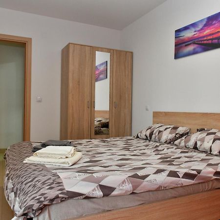 Skopje Starlight Apartments - Flatiron Kültér fotó